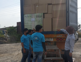 hình ảnh XUỐNG CONTAINER HÀNG PHỤ TÙNG Ô TÔ TẠI LONG AN